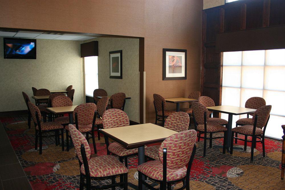 Lexington Inn And Suites Ngoại thất bức ảnh