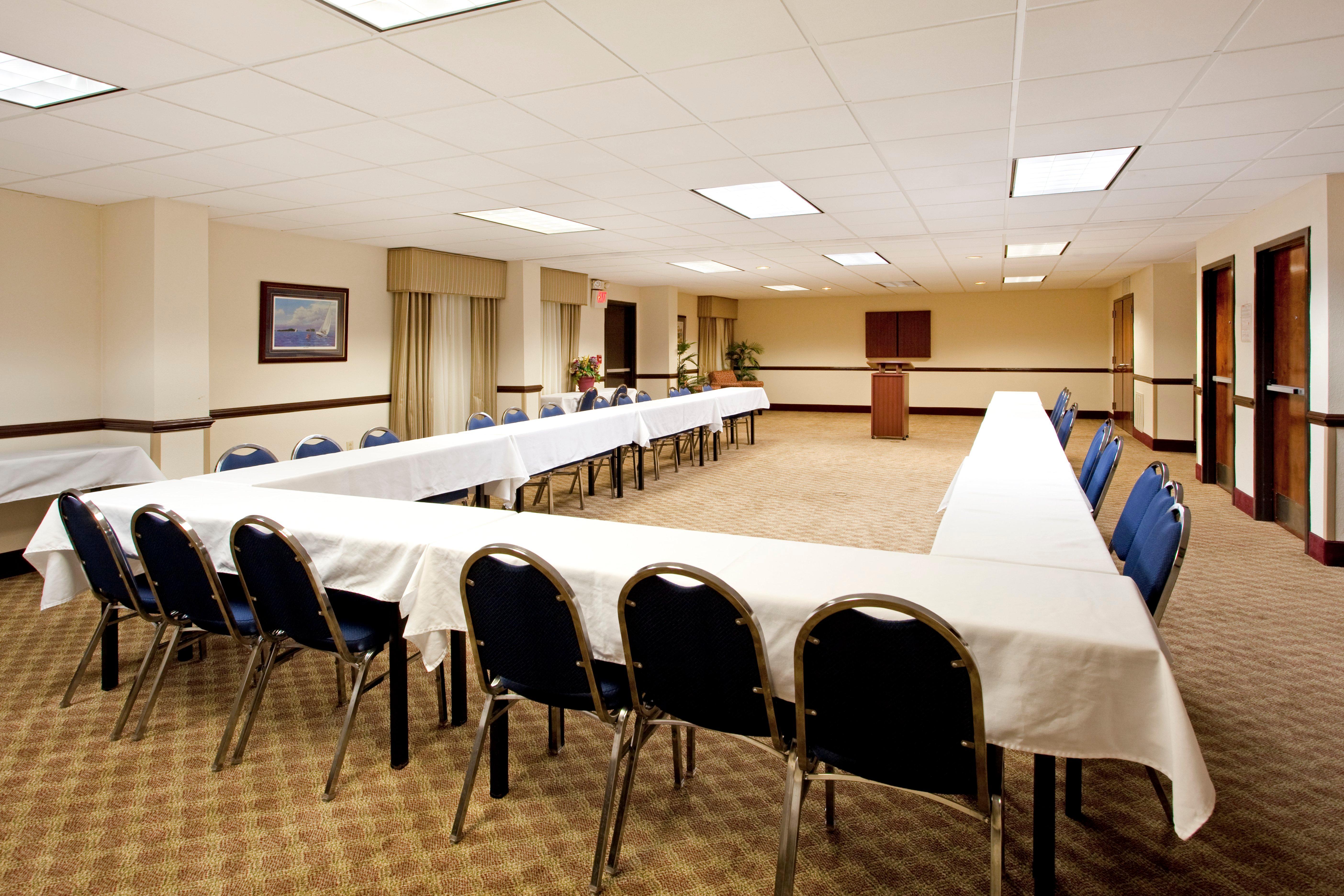 Lexington Inn And Suites Ngoại thất bức ảnh
