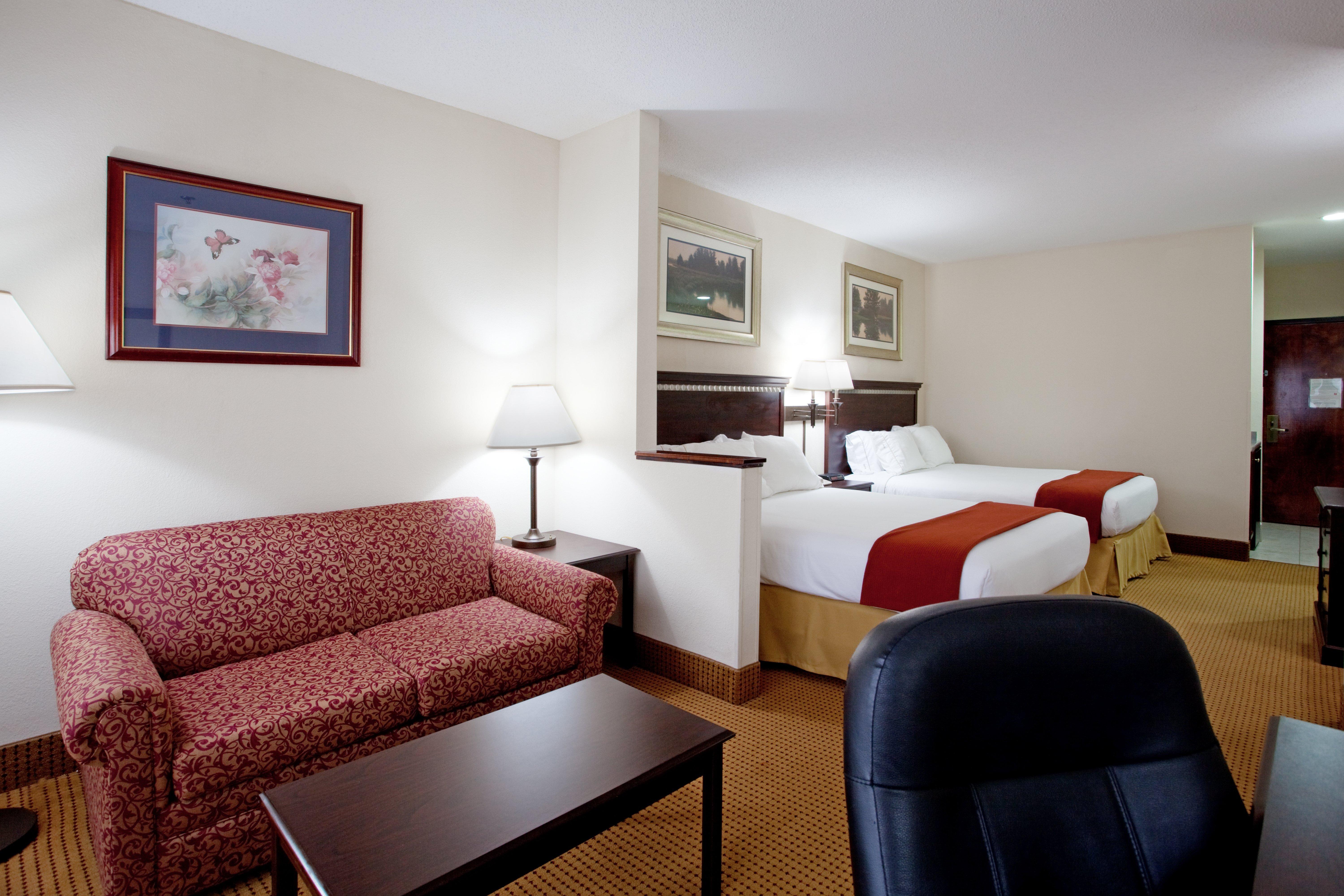 Lexington Inn And Suites Ngoại thất bức ảnh