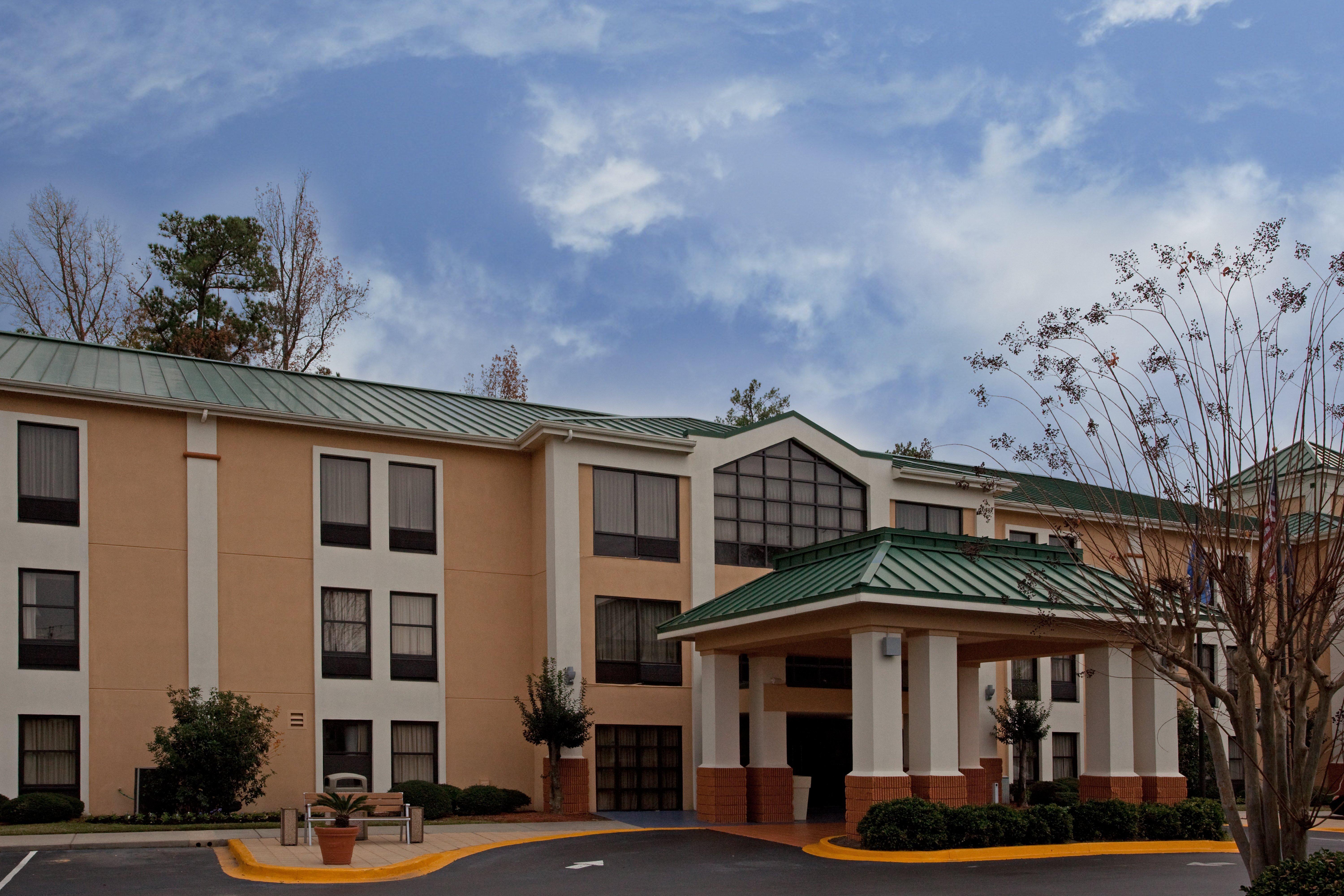 Lexington Inn And Suites Ngoại thất bức ảnh