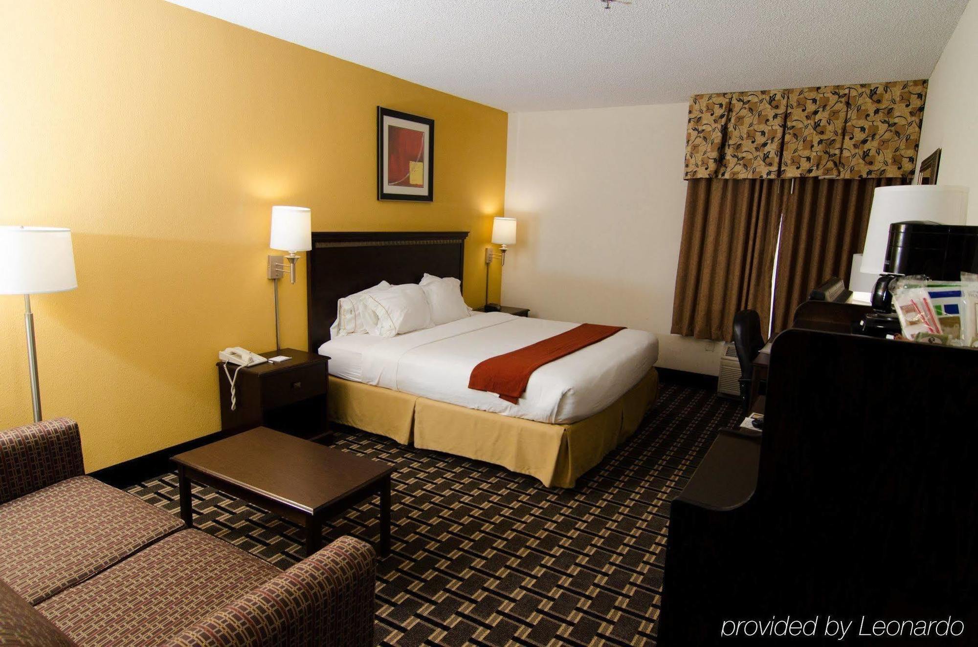 Lexington Inn And Suites Ngoại thất bức ảnh